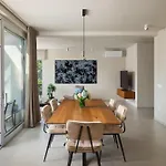 Apartman Maneo Lux *