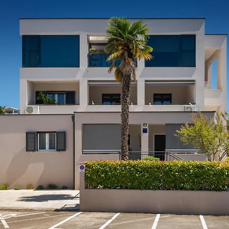 Maneo Lux Apartman Porec